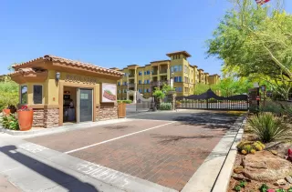Photo #2: 5976383 Listing 