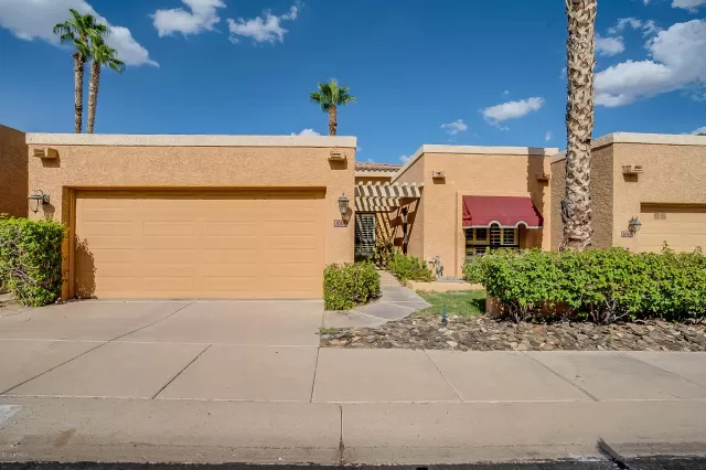 MLS: 5976489 Condo For Sale