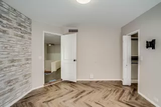 Photo #3: 5976489 Listing 
