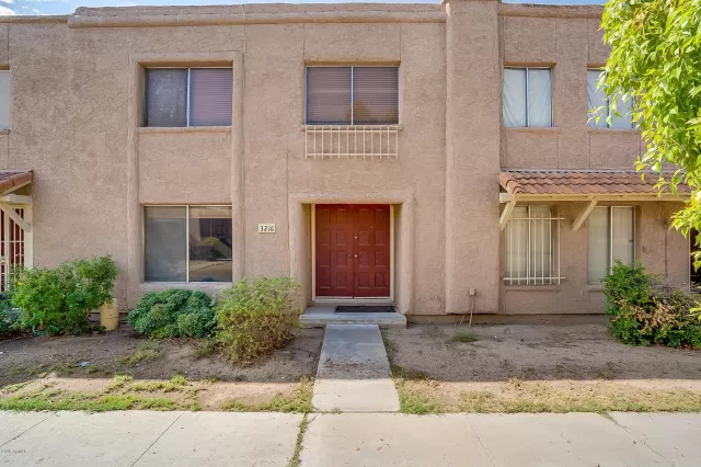 MLS: 5976624 Condo For Sale