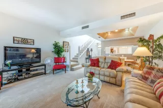 Photo #2: 5977474 Listing