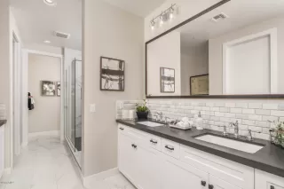 Photo #6: 5979912 Listing