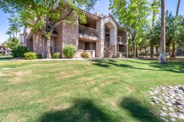 MLS: 5980736 Condo For Sale