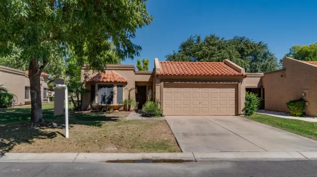 MLS: 5980948 Condo For Sale