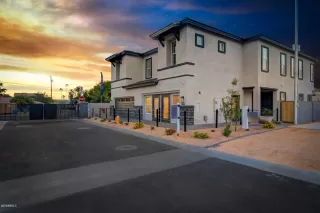 Photo #2: 5981107 Listing