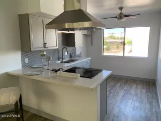 Photo #2: 5981826 Listing