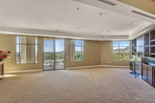 Photo #5: 5981991 Listing