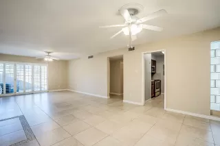 Photo #4: 5982065 Listing