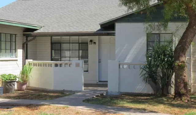 MLS: 5982988 Condo For Sale