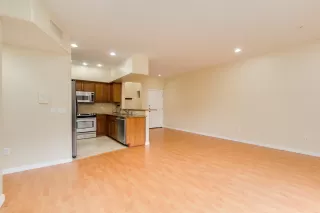 Photo #5: 5983385 Listing