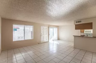 Photo #5: 5984507 Listing