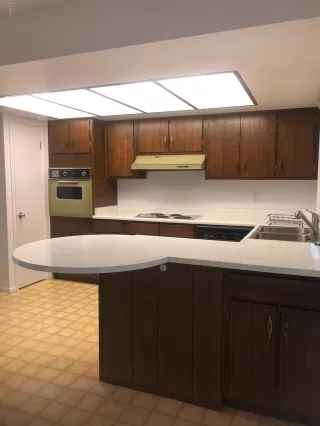 Photo #6: 5985060 Listing