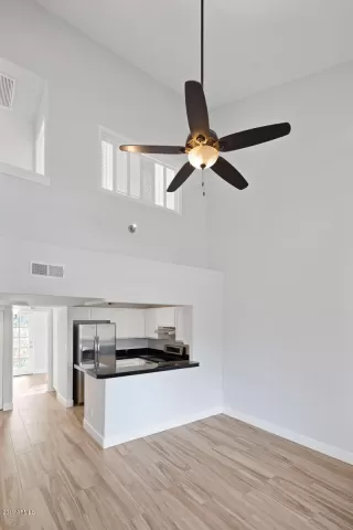 Photo #4: 5985103 Listing