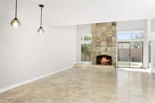 Photo #4: 5985679 Listing