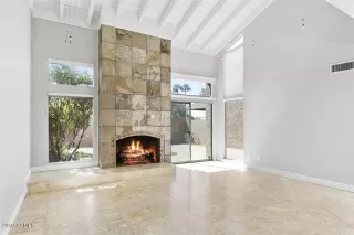 Photo #5: 5985679 Listing