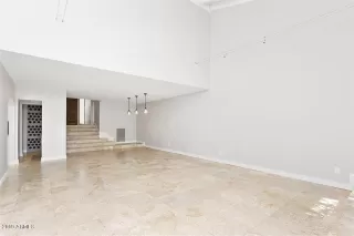 Photo #6: 5985679 Listing