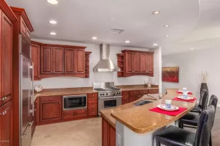 Photo #6: 5986850 Listing 