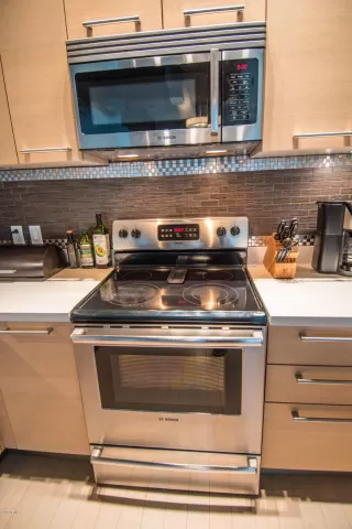 Photo #5: 5986873 Listing