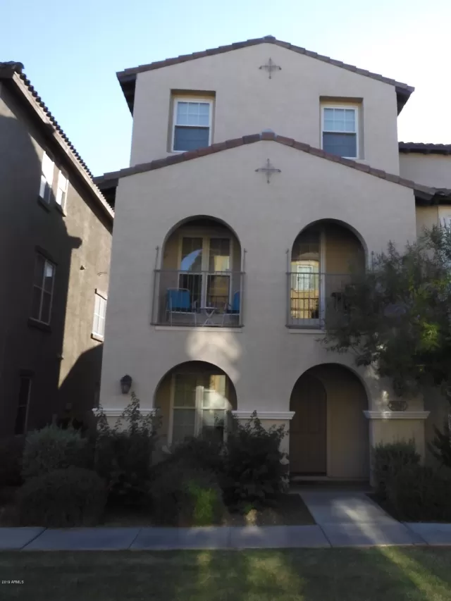 MLS: 5987337 Condo For Sale