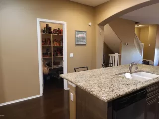 Photo #3: 5987337 Listing