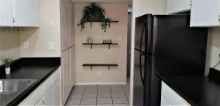 Photo #6: 5987846 Listing