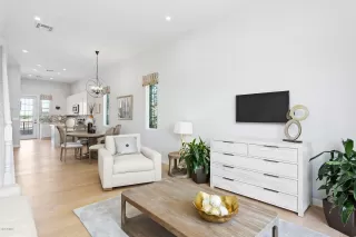 Photo #5: 5987881 Listing 