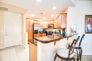 Photo #5: 5987906 Listing