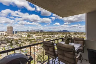 Photo #1: 5988908 Listing 