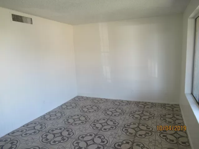 MLS: 5989177 Condo For Sale