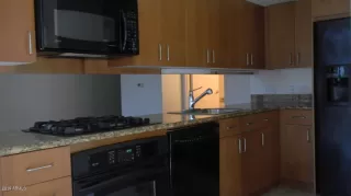 Photo #5: 5989186 Listing 