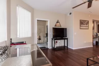 Photo #2: 5989329 Listing