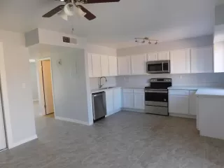 Photo #3: 5989356 Listing 
