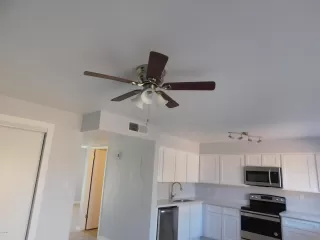 Photo #6: 5989356 Listing 