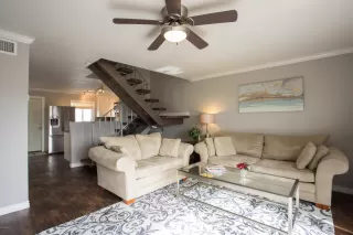 Photo #2: 5989656 Listing