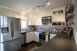 Photo #3: 5989656 Listing