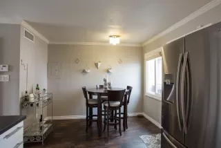 Photo #5: 5989656 Listing