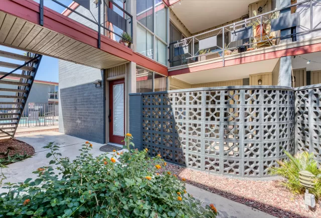 MLS: 5989941 Condo For Sale