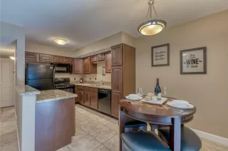 Photo #2: 5989941 Listing