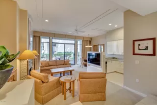 Photo #4: 5990593 Listing 