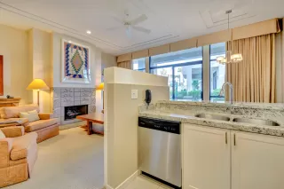 Photo #6: 5990593 Listing 