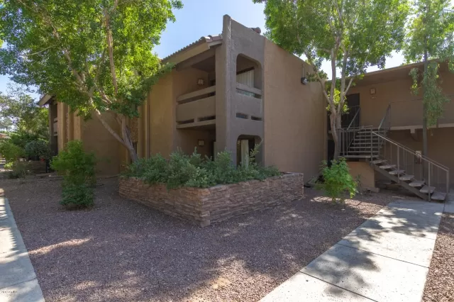 MLS: 5991408 Condo For Sale