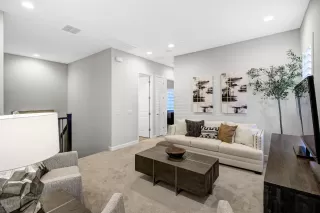 Photo #5: 5991647 Listing