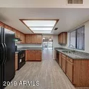 Photo #5: 5991796 Listing