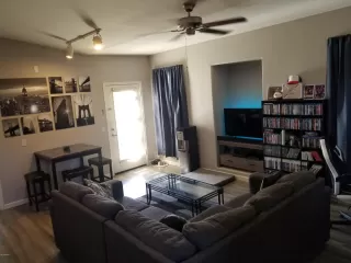 Photo #5: 5991923 Listing