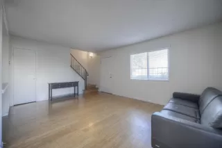 Photo #3: 5992062 Listing