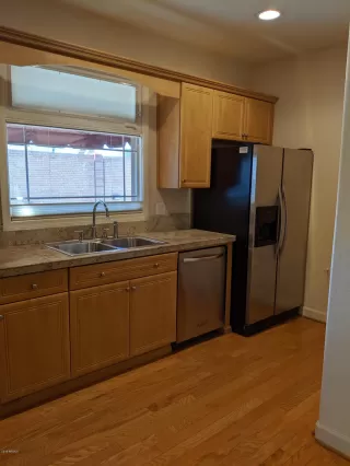 Photo #5: 5992501 Listing