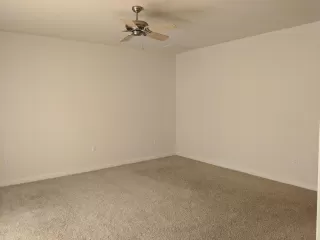 Photo #6: 5992501 Listing