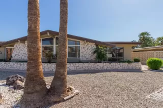 Photo #1: 5993518 Listing 