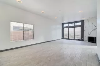 Photo #2: 5993793 Listing 