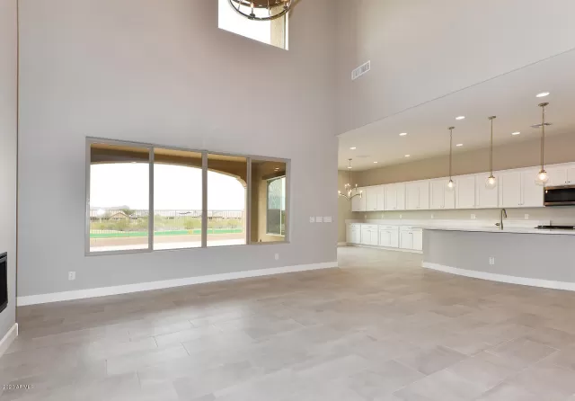 MLS: 5993818 Condo For Sale